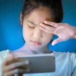 Dampak Layar Gadget Terhadap Kedekatan Keluarga