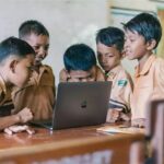**interaksi Dinamis Guru-murid Online**